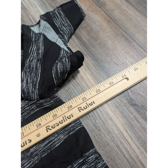 NWT Skies Are Blue Top Blouse Short Sleeve Striped Ruffle Details Size Medium - Picture 4 of 6